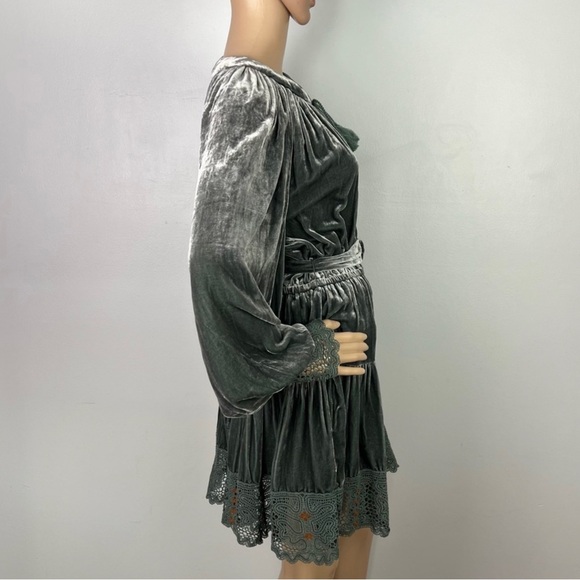 NEW ULLA JOHNSON REVOLVE VELVET MINI DRESS - Picture 5 of 8